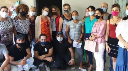 “El Gato Amarillo” cruzó sus lentes en la Universidad de Cienfuegos