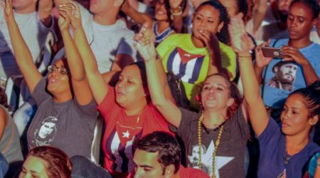 Cantar a la Patria, no contra ella