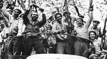 La ciénaga revuelta por luces de madrugada