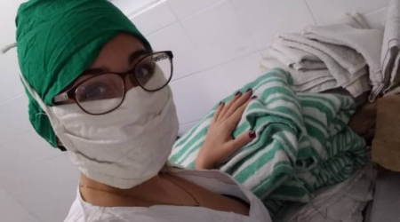 Las manos unidas de una pandemia