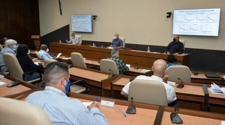 Ante los elevados niveles de contagio, Cuba decreta la fase de transmisión comunitaria
