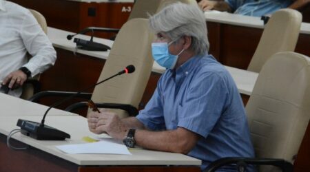 Expertos ratifican tendencia al descenso, de modo sostenido, en las cifras de transmisión de la covid-19 en Cuba