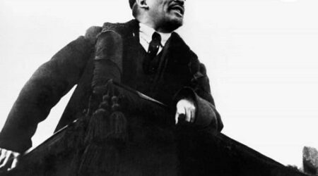 La historia de un hombre pintado de rojo