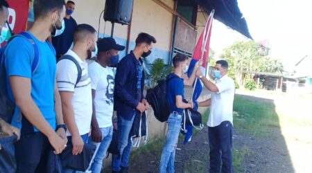 Universitarios de Cienfuegos se incorporan a movimiento nacional “Sembrar Con-Ciencia”