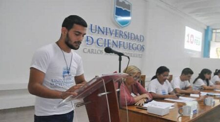 Un joven cienfueguero que revoluciona la Federación de Estudiantes Universitarios