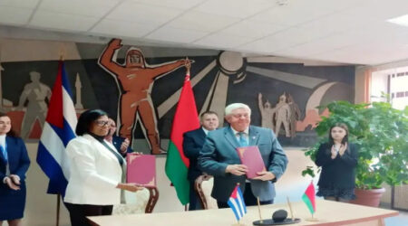 Firma Universidad de Cienfuegos convenios de colaboración con Bielorrusia