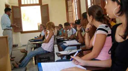 Comienza curso escolar en universidades de Cuba