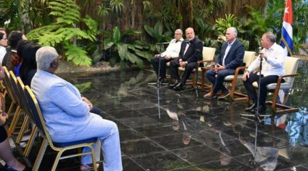 Cuba por un turismo que defienda el desarrollo social