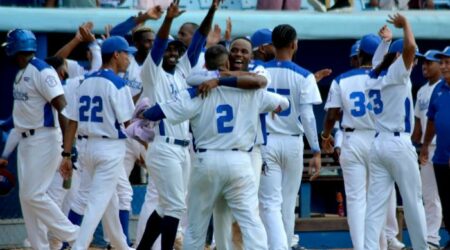 Cuba vive en su pelota