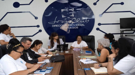 Evalúan quehacer de los Joven Club de Computación en Cienfuegos