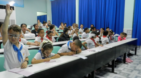 Funcionamiento de la organización y temas sociales en debates de los pioneros de Cienfuegos