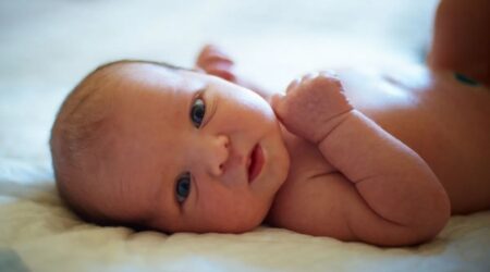 Cuba: 2025 cierra con una tasa de mortalidad infantil de 9.9 por cada mil nacidos vivos