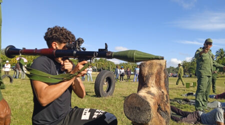 Juventud universitaria de Cienfuegos: compromiso y unidad para defender a Cuba